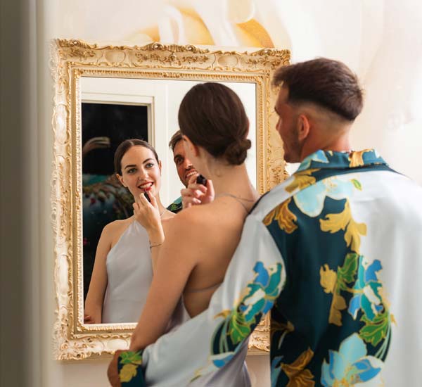 Attimi di coppia in appartamento